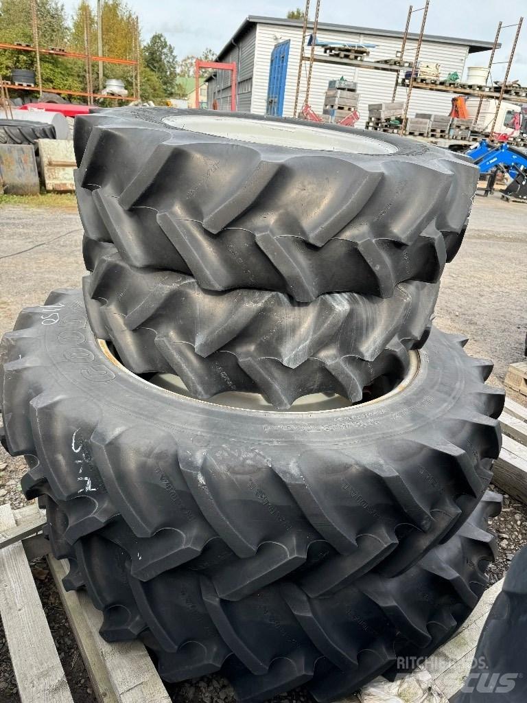 Goodyear 13.6R38 Padangos, ratai ir ratlankiai