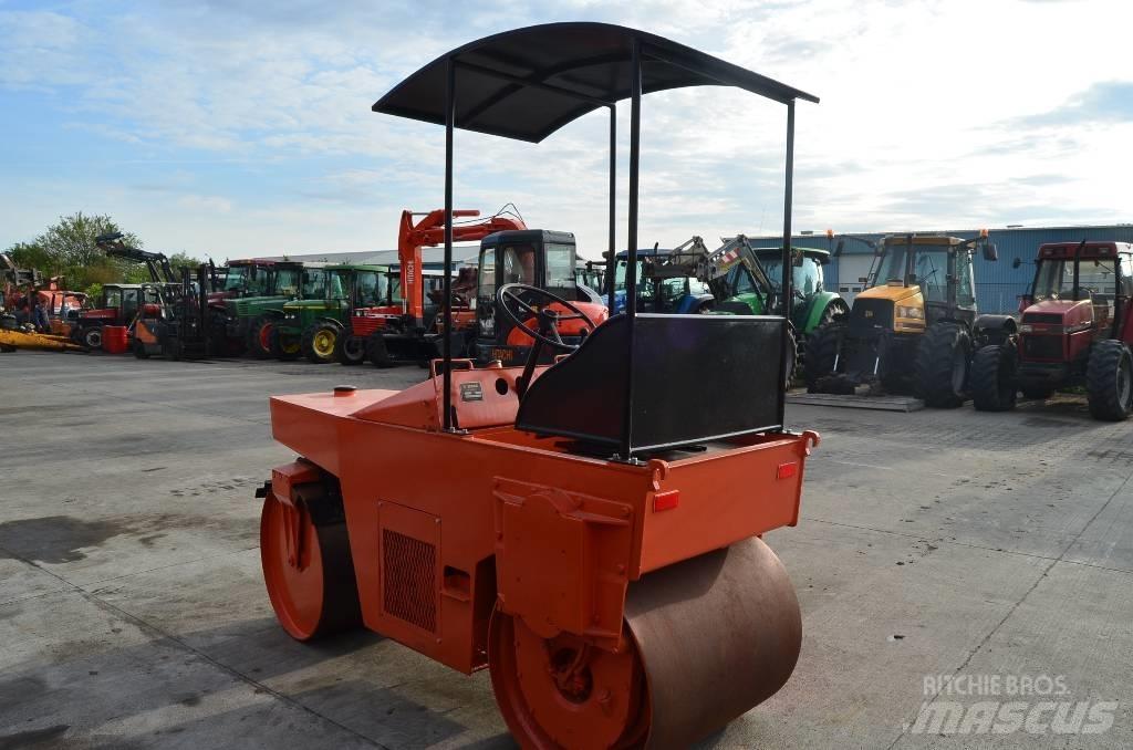 Bomag BW 90 Porinių būgnų volai