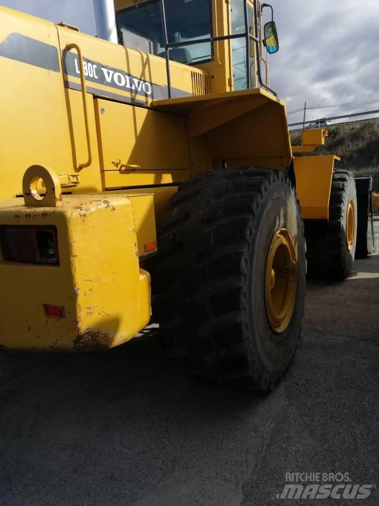 Volvo L 180 C Naudoti ratiniai krautuvai