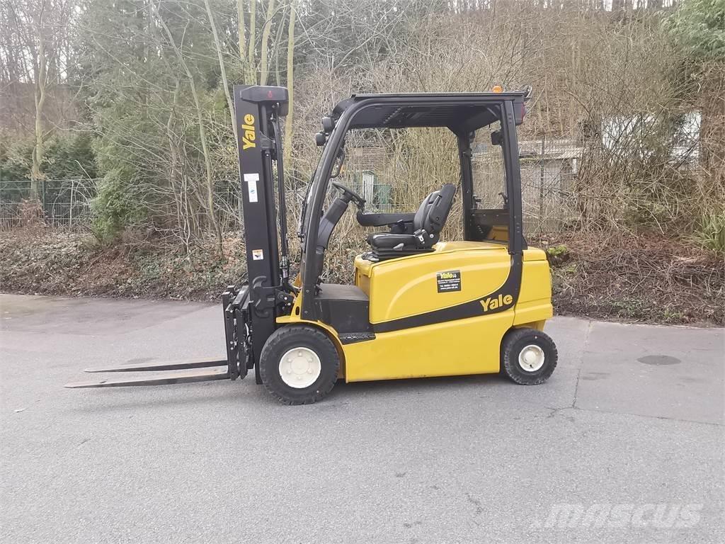 Yale ERP30VL Elektriniai šakiniai krautuvai