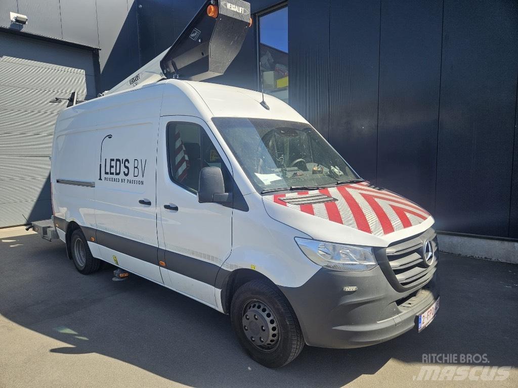 VERSALIFT VT 145 F Ant vilkikų montuojamos kėlimo platformos
