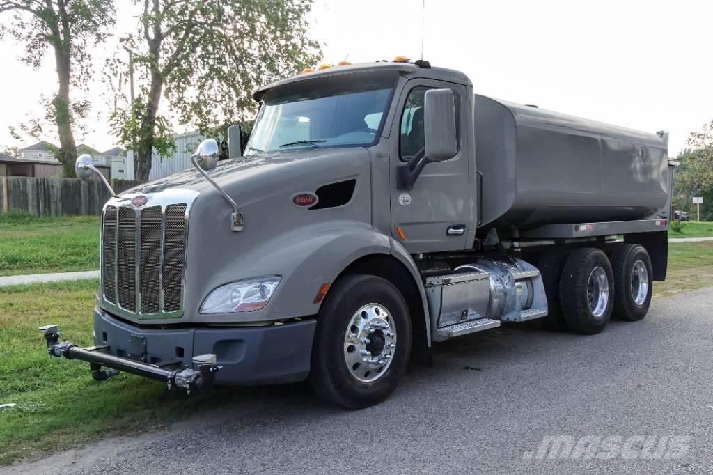 Peterbilt 579 Vandens sunkvežimiai