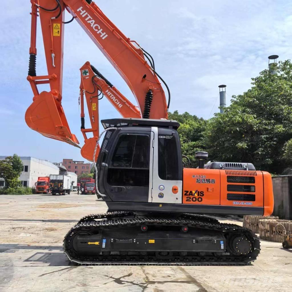 Hitachi ZX 200-3 G Vikšriniai ekskavatoriai