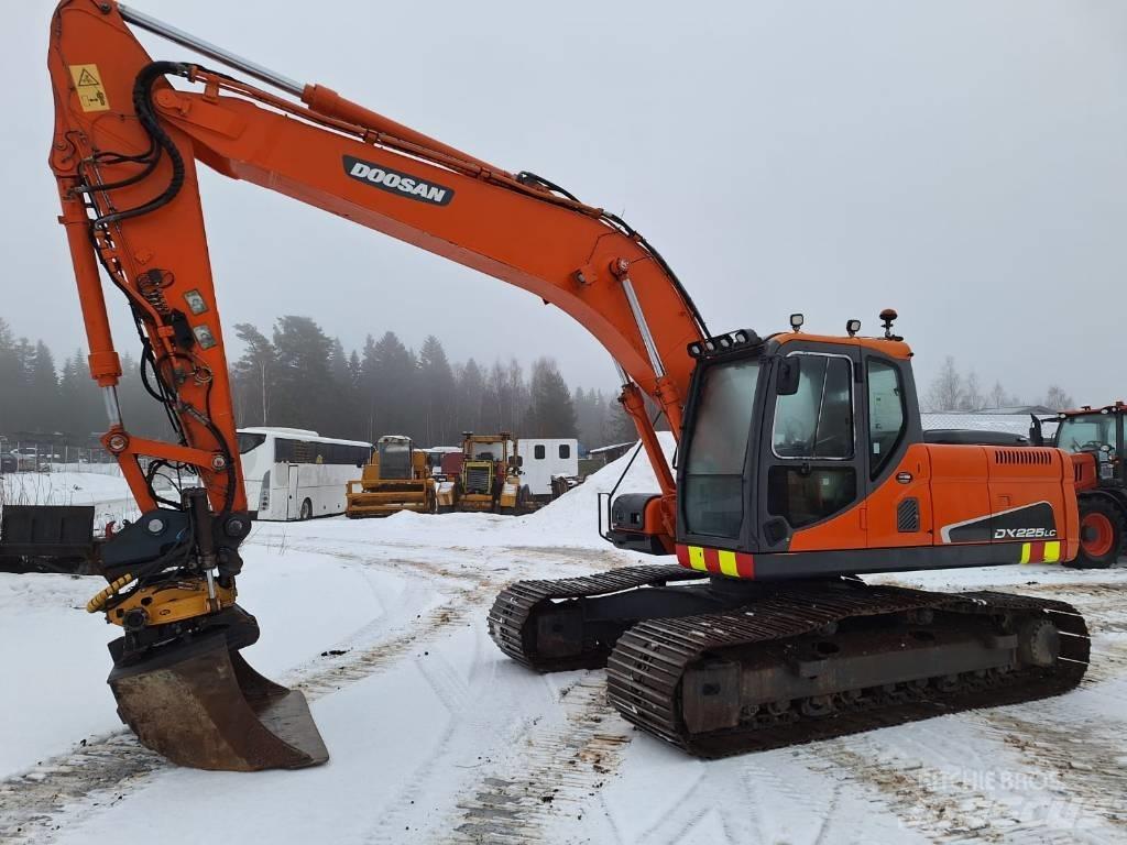 Doosan DX 225 LC Vikšriniai ekskavatoriai