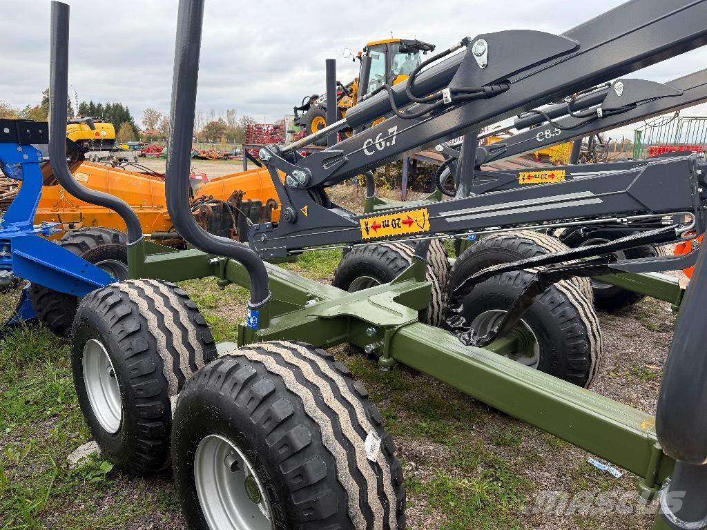 Farma T9 DS 6,7 kran Miškovežių priekabos