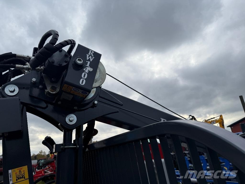 Farma T9 DS 6,7 kran Miškovežių priekabos