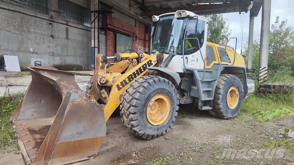 Liebherr 556 2plus2 Universalūs ratiniai krautuvai