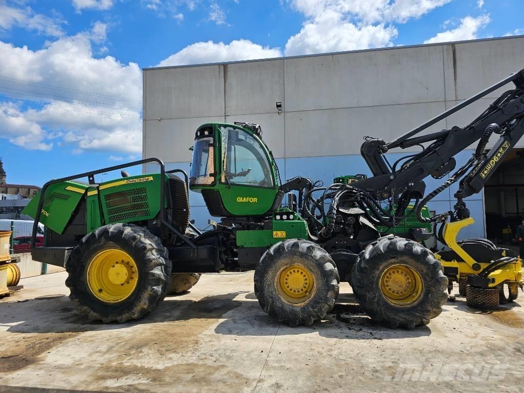 John Deere 1470 E Miško technika (Harvesteriai)