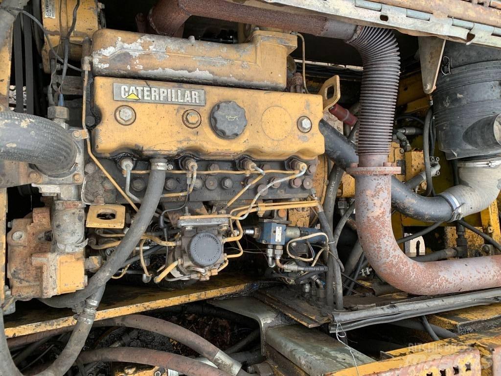 CAT M 315 Ratiniai ekskavatoriai