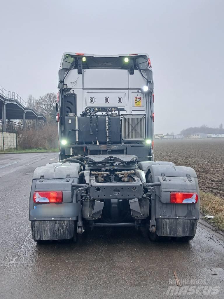 MAN TGX 33.580 Naudoti vilkikai