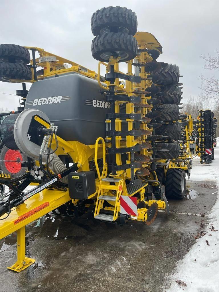 Bednar Omega 8000 FL Sėjamieji kombainai