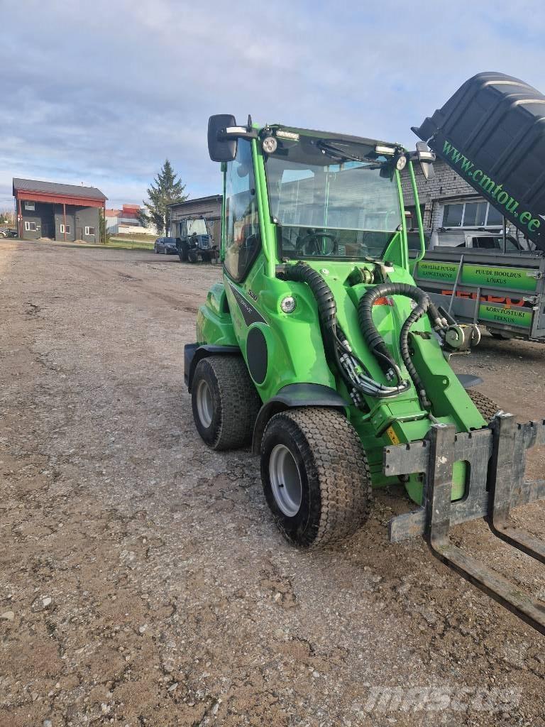 Avant 530 Mini krautuvai