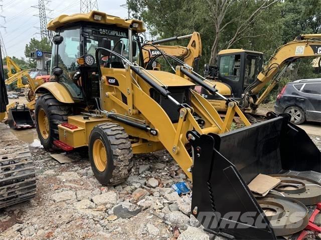 CAT 420 F Ekskavatoriniai krautuvai