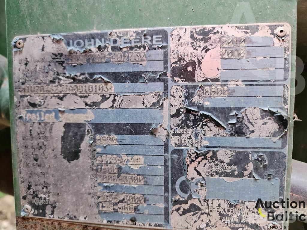 John Deere 732 Prikabinami purkštuvai