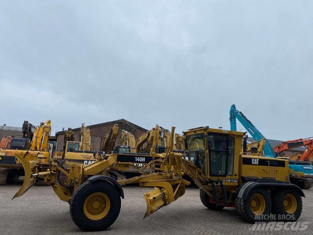 CAT 140 H Greideriai
