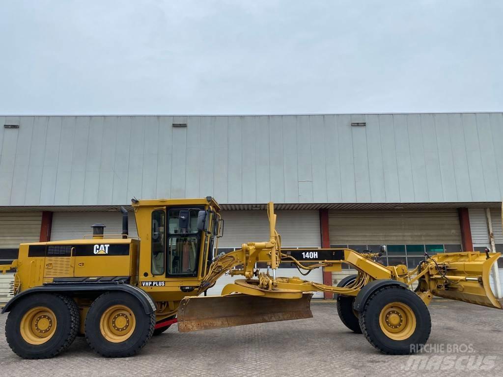 CAT 140 H Greideriai
