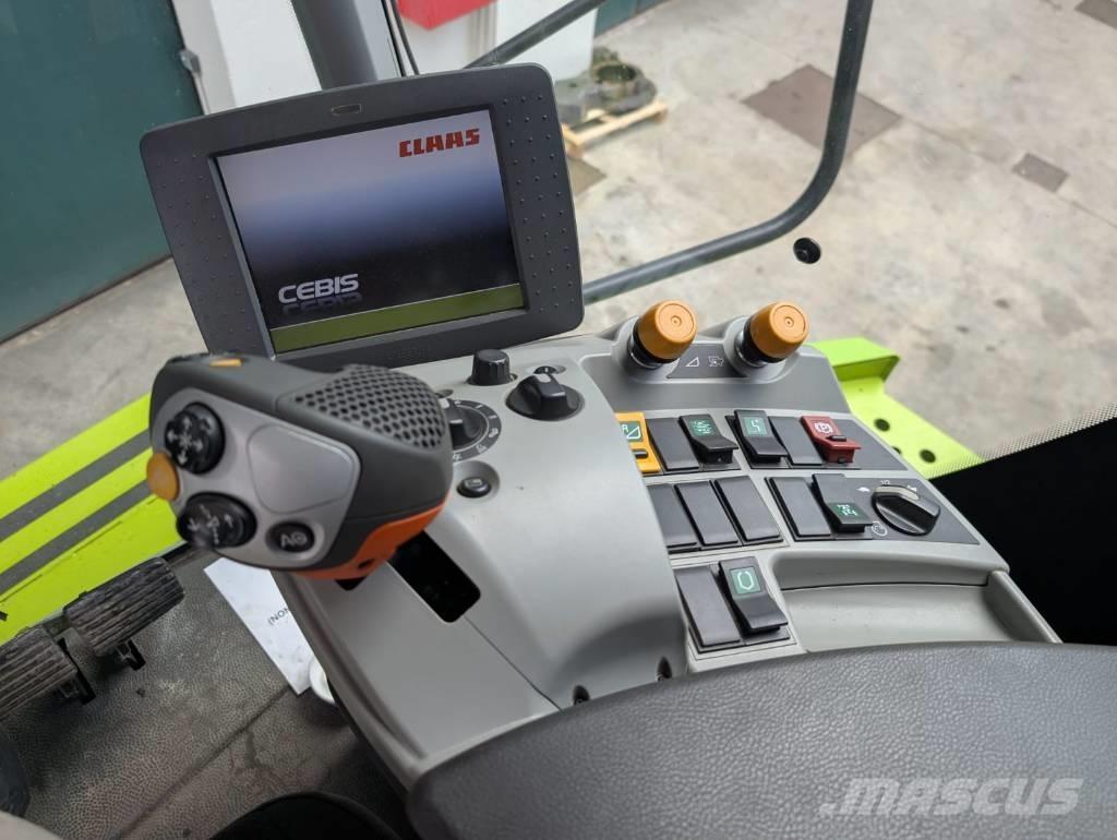 CLAAS Lexion 760 TT Derliaus nuėmimo kombainai