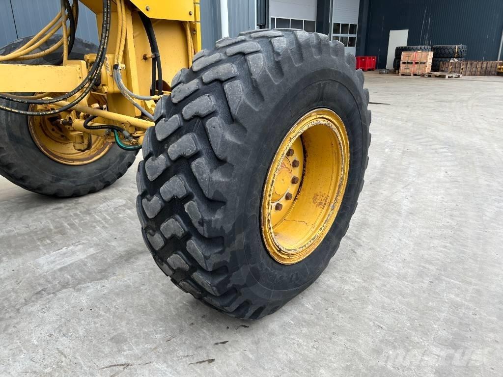 CAT 140H Greideriai