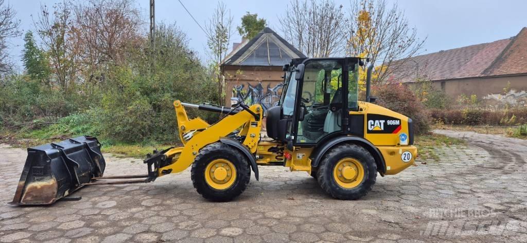 CAT 906 Naudoti ratiniai krautuvai