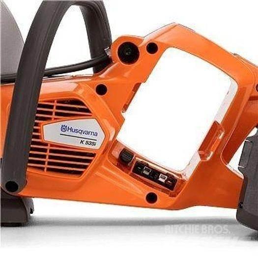 Husqvarna K535i Statyba - Kita