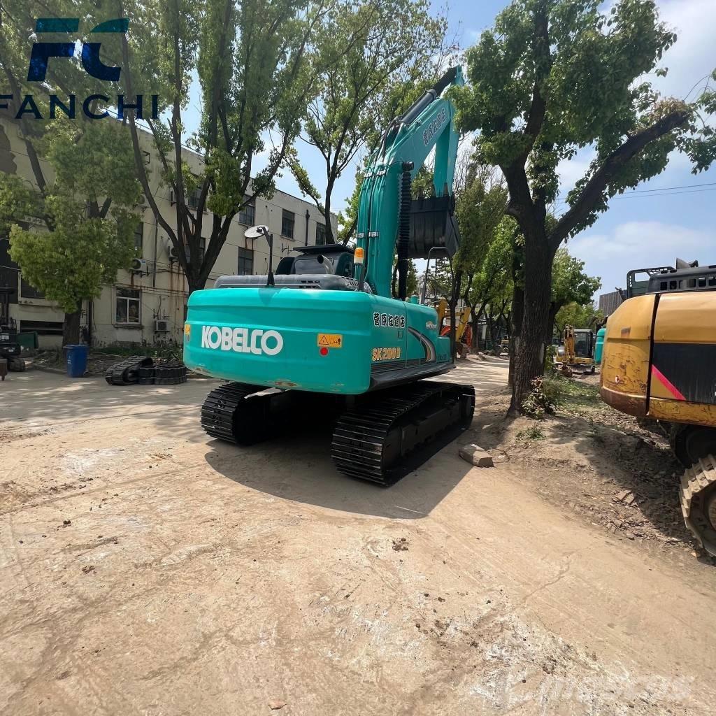 Kobelco SK 200 Vikšriniai ekskavatoriai