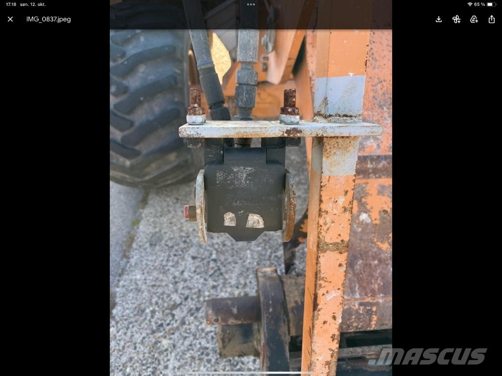 CASE 321 E Naudoti ratiniai krautuvai