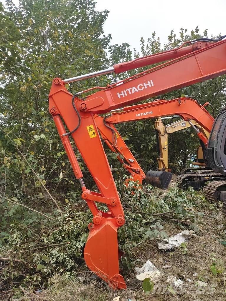 Hitachi ZX 70 Vidutinės galios ekskavatoriai 7-12 t