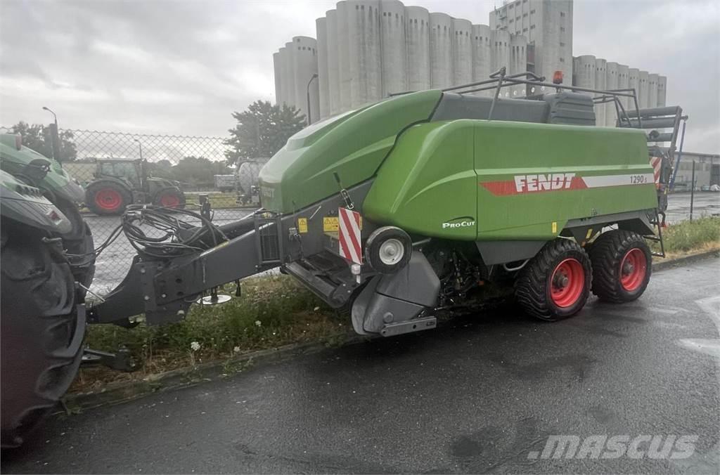 Fendt 1290 S Stačiakampių ryšulių presai