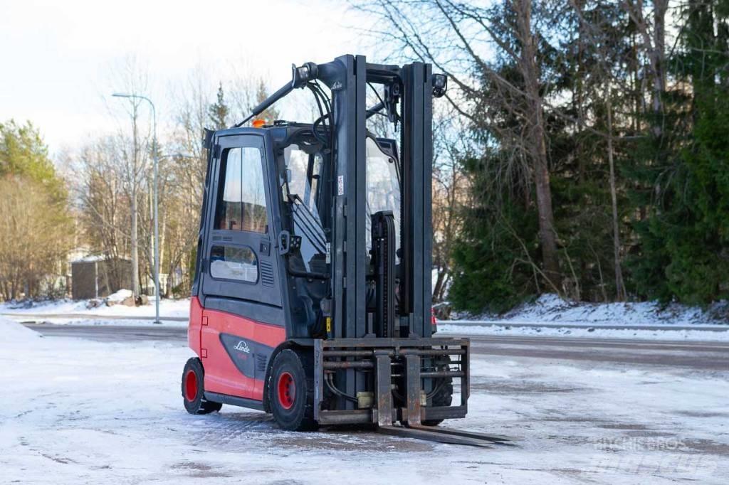 Linde E 25 Elektriniai šakiniai krautuvai