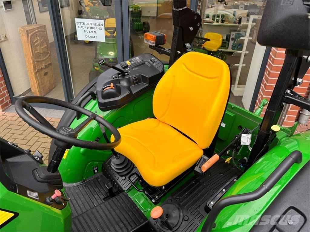 John Deere 5050E Traktoriai