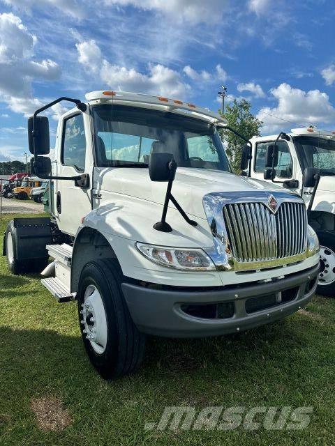 International MV607 Naudoti vilkikai