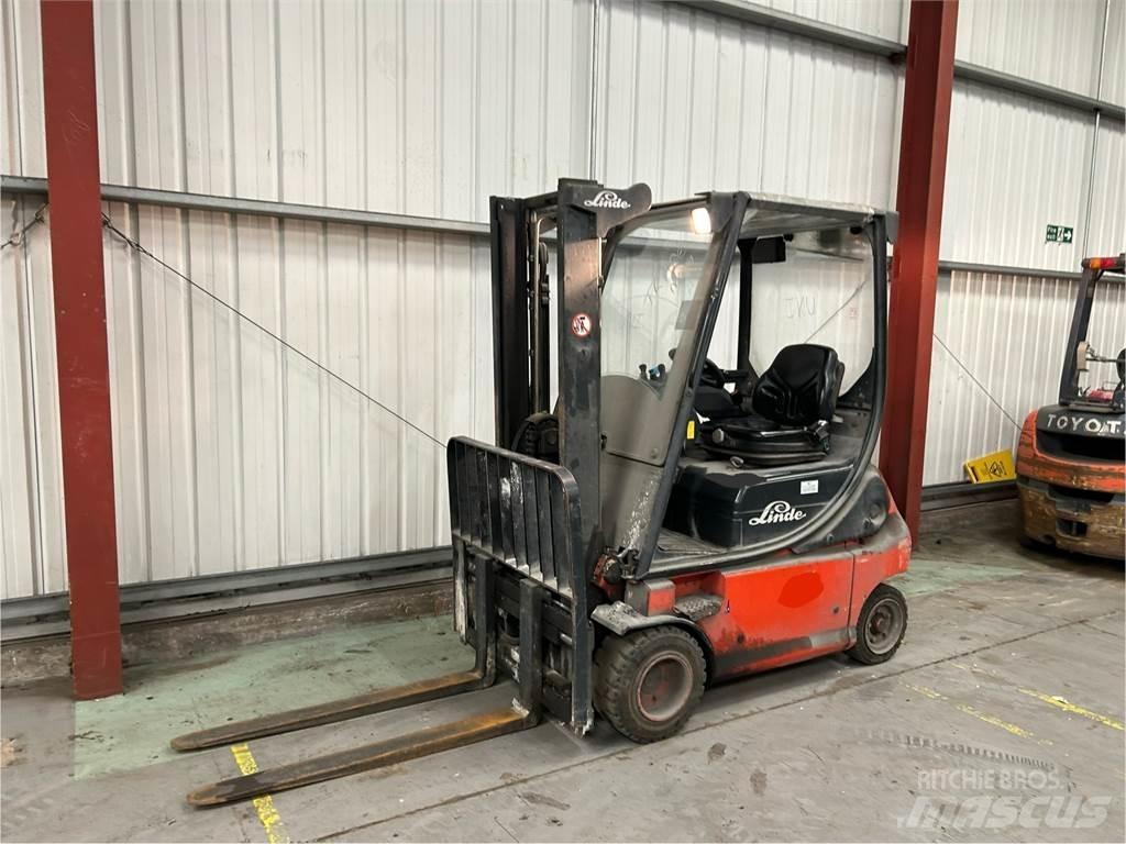 Linde E18P-02 Elektriniai šakiniai krautuvai