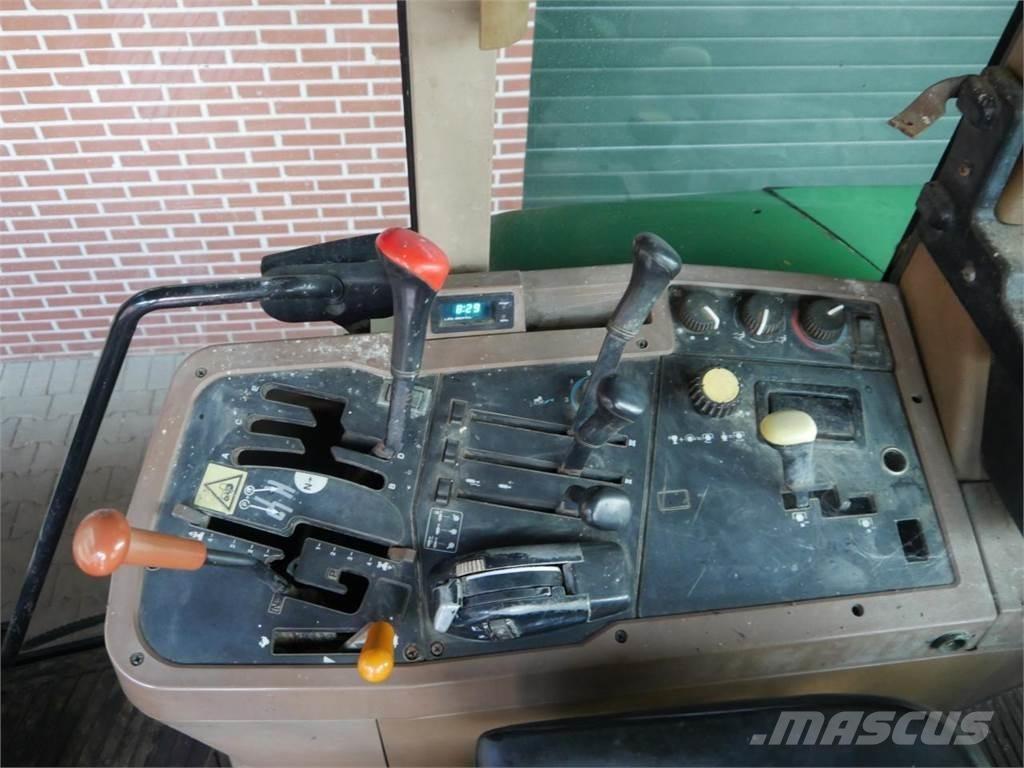 John Deere 7800 Traktoriai
