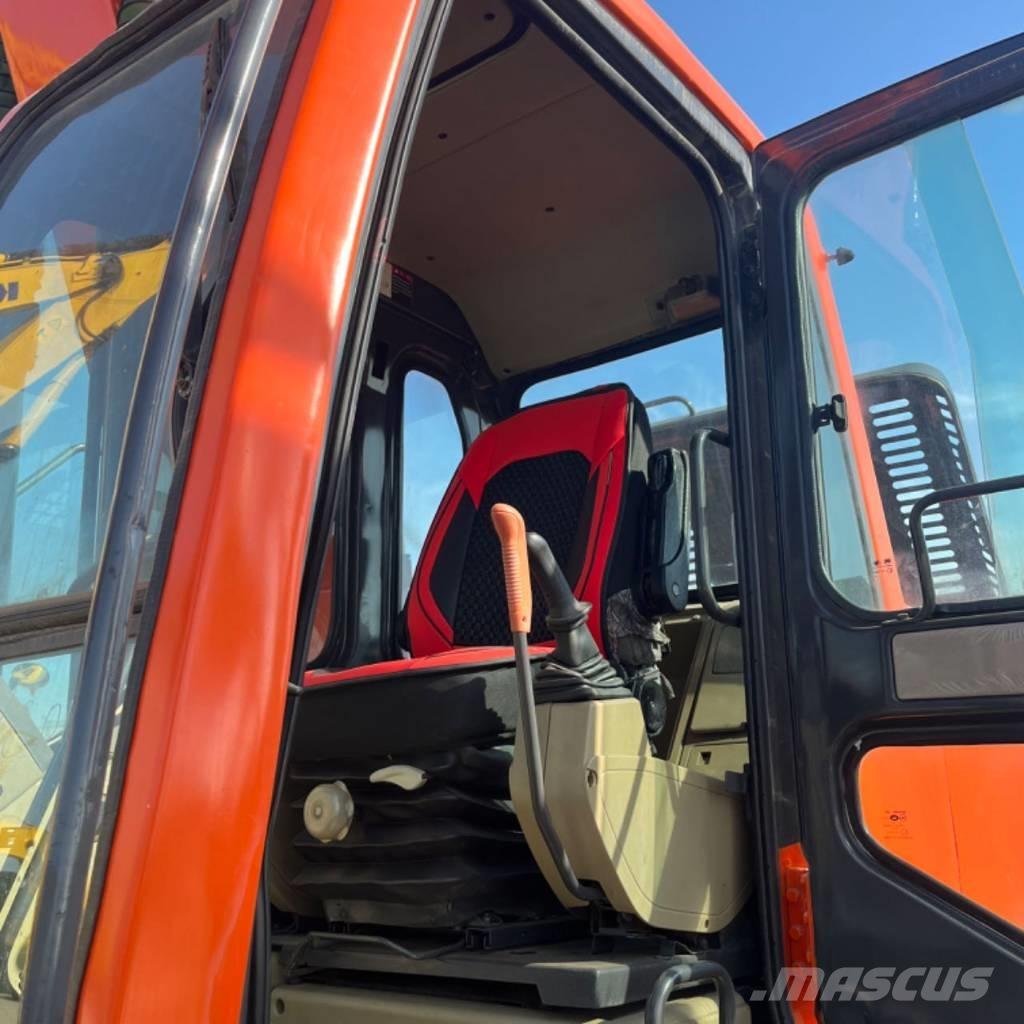 Doosan DX 300 Vikšriniai ekskavatoriai