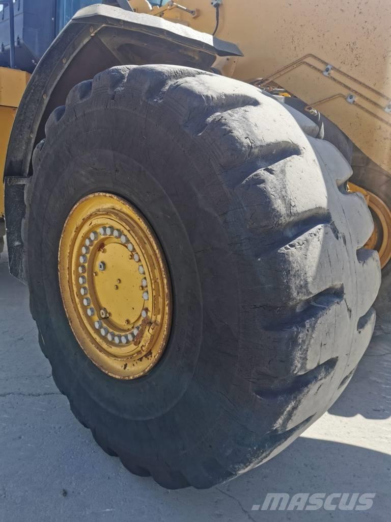 CAT 980M Naudoti ratiniai krautuvai