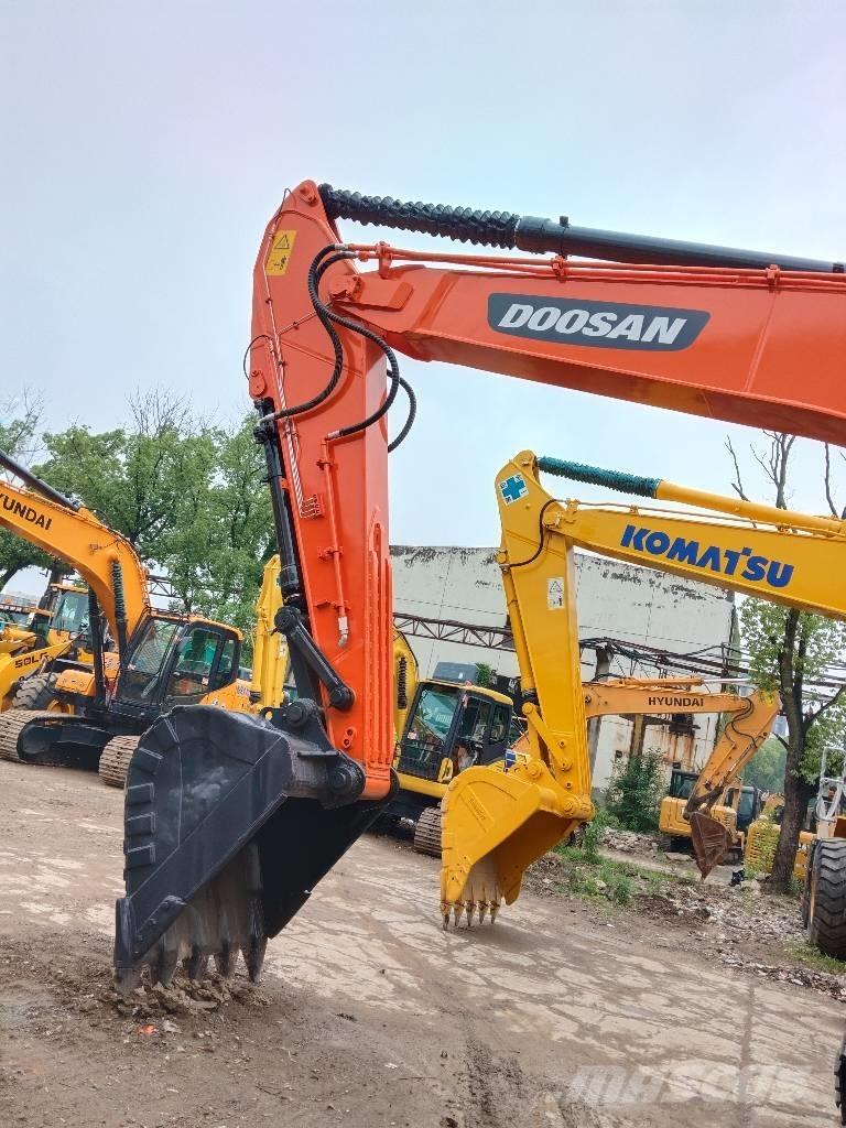 Doosan DX 300 LC Vikšriniai ekskavatoriai