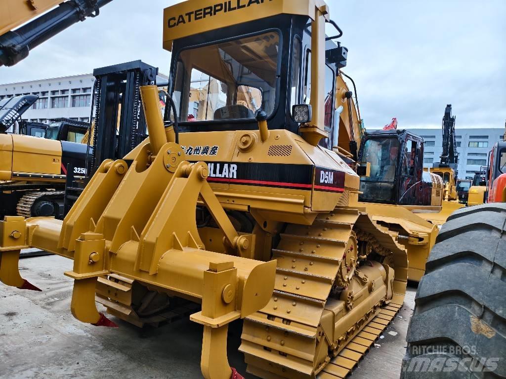 CAT D 5 M Vikšriniai buldozeriai