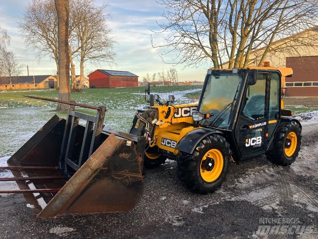 JCB 525-60 Teleskopiniai krautuvai žemės ūkiui