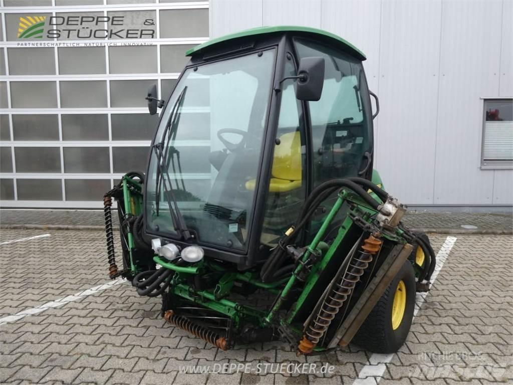 John Deere 8900A Šienapjovės
