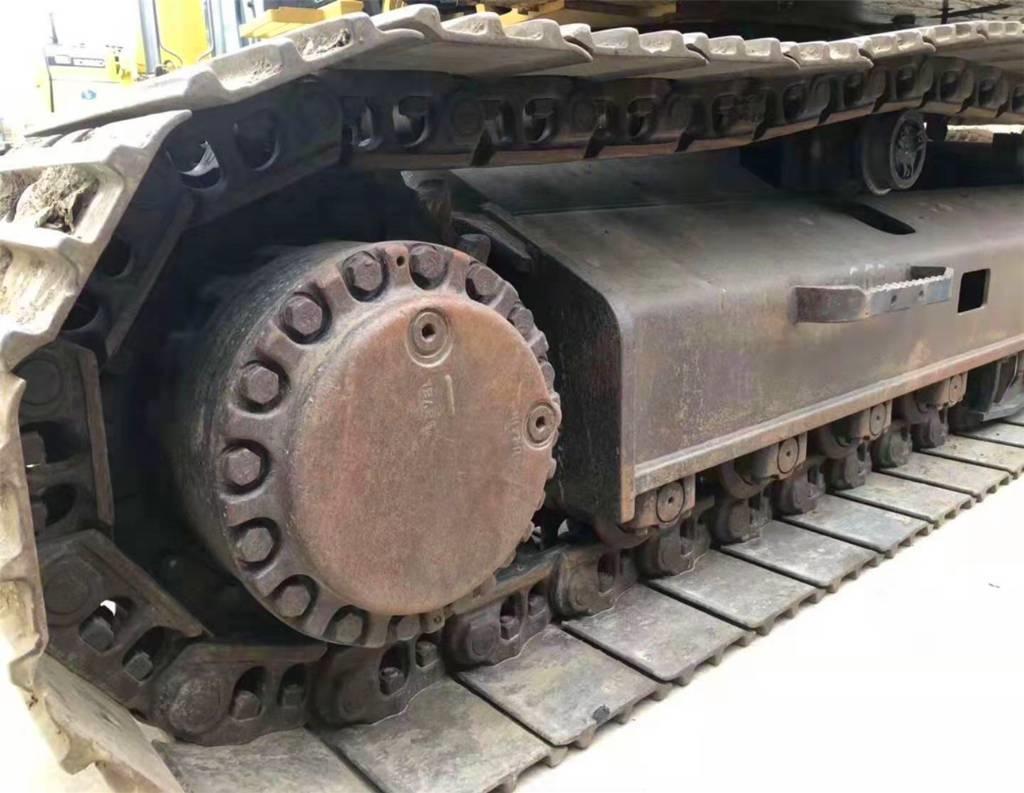 CAT 329D Vikšriniai ekskavatoriai