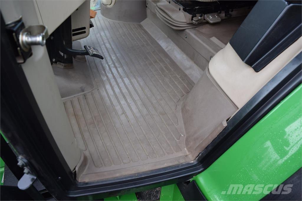 John Deere 6150 R Traktoriai