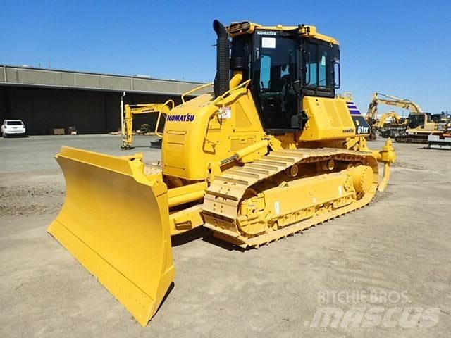 Komatsu D61EX-24 Vikšriniai buldozeriai