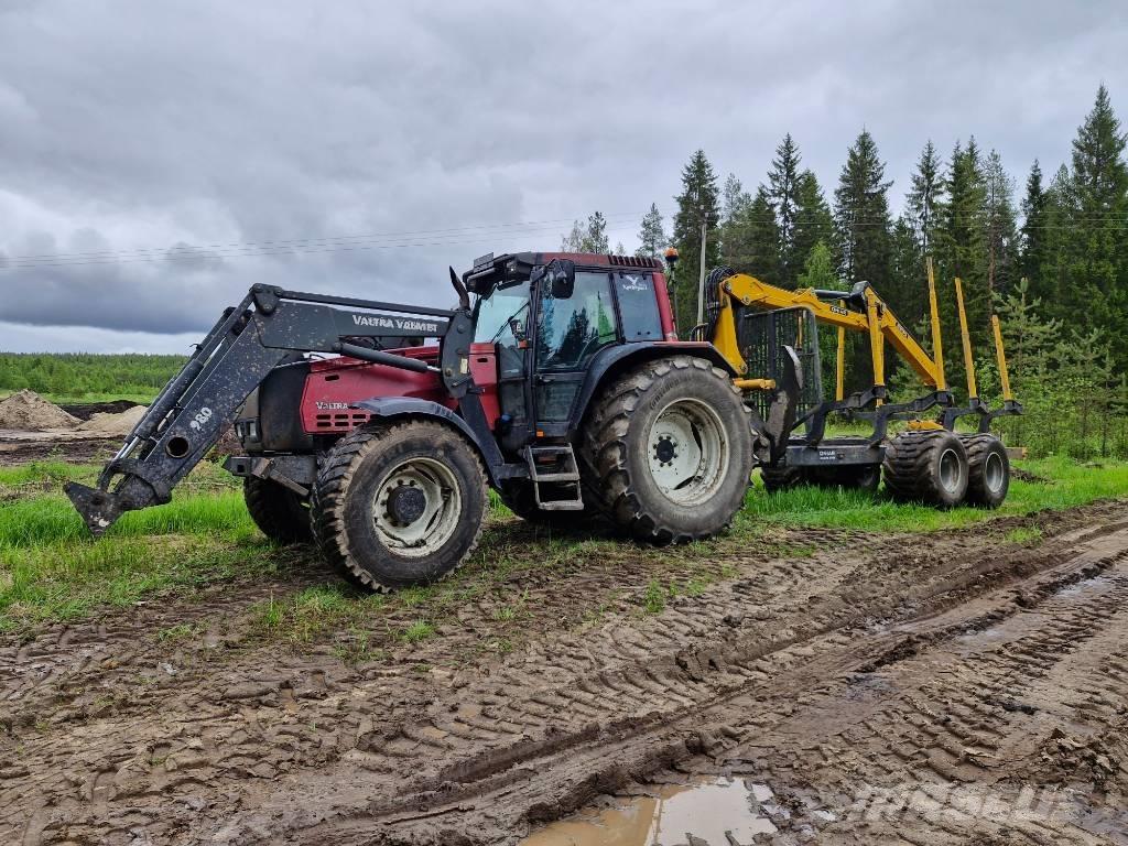 Valtra 8450 Hitech Traktoriai