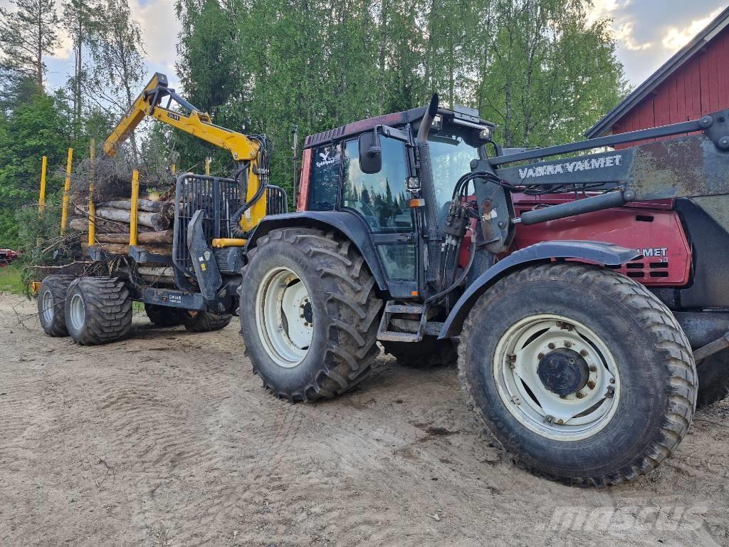 Valtra 8450 Hitech Traktoriai