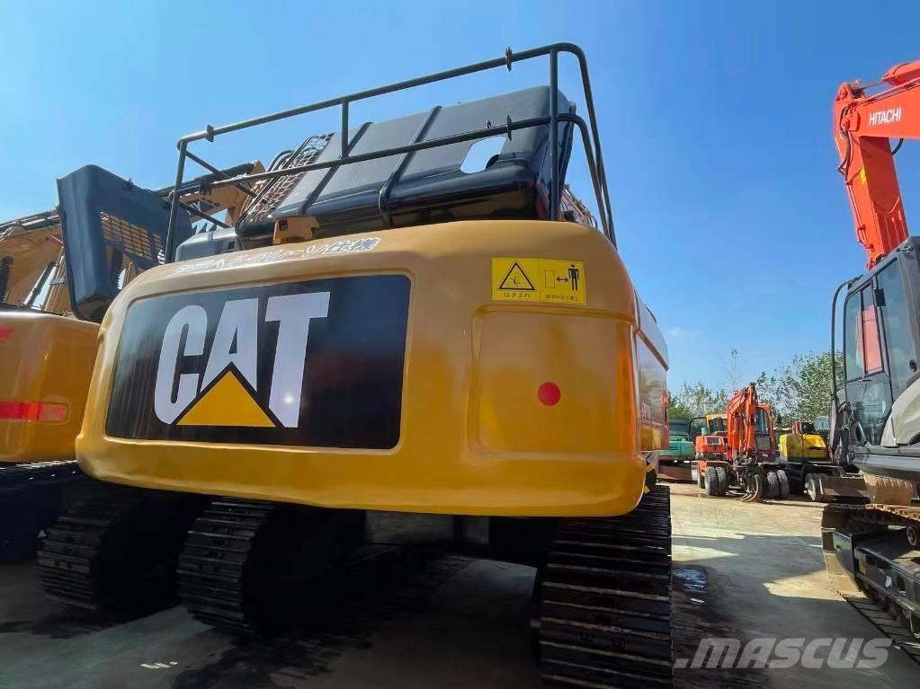 CAT 330D2 Vikšriniai ekskavatoriai