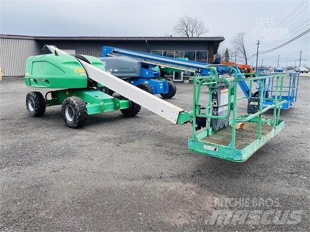 JLG 400 S Teleskopiniai keltuvai