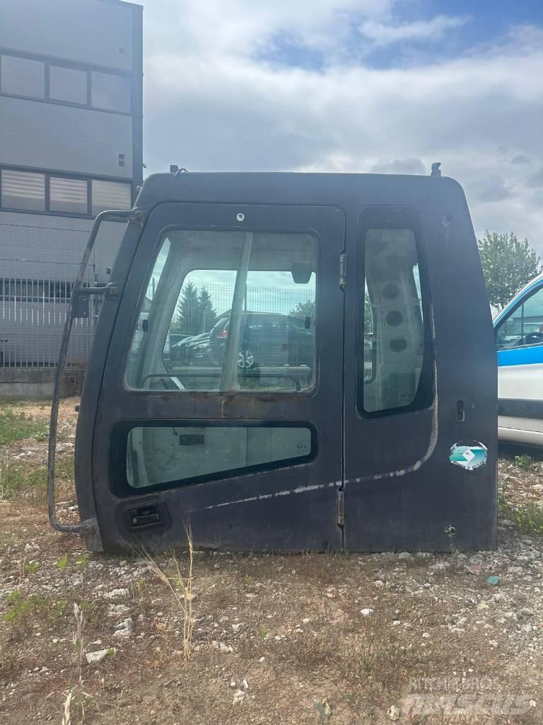 Hyundai 320 LC7A Vikšriniai ekskavatoriai