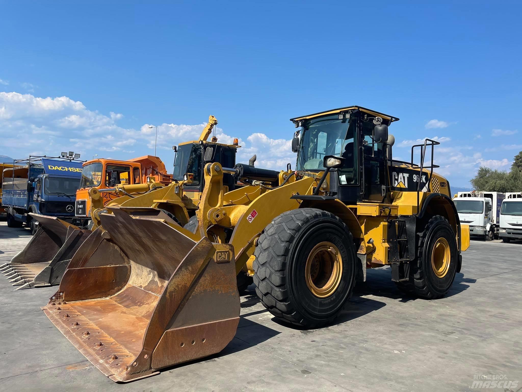 CAT 966K Naudoti ratiniai krautuvai
