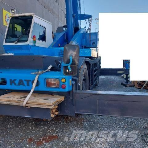 Kato SS500S Neapdoroto reljefo kranai