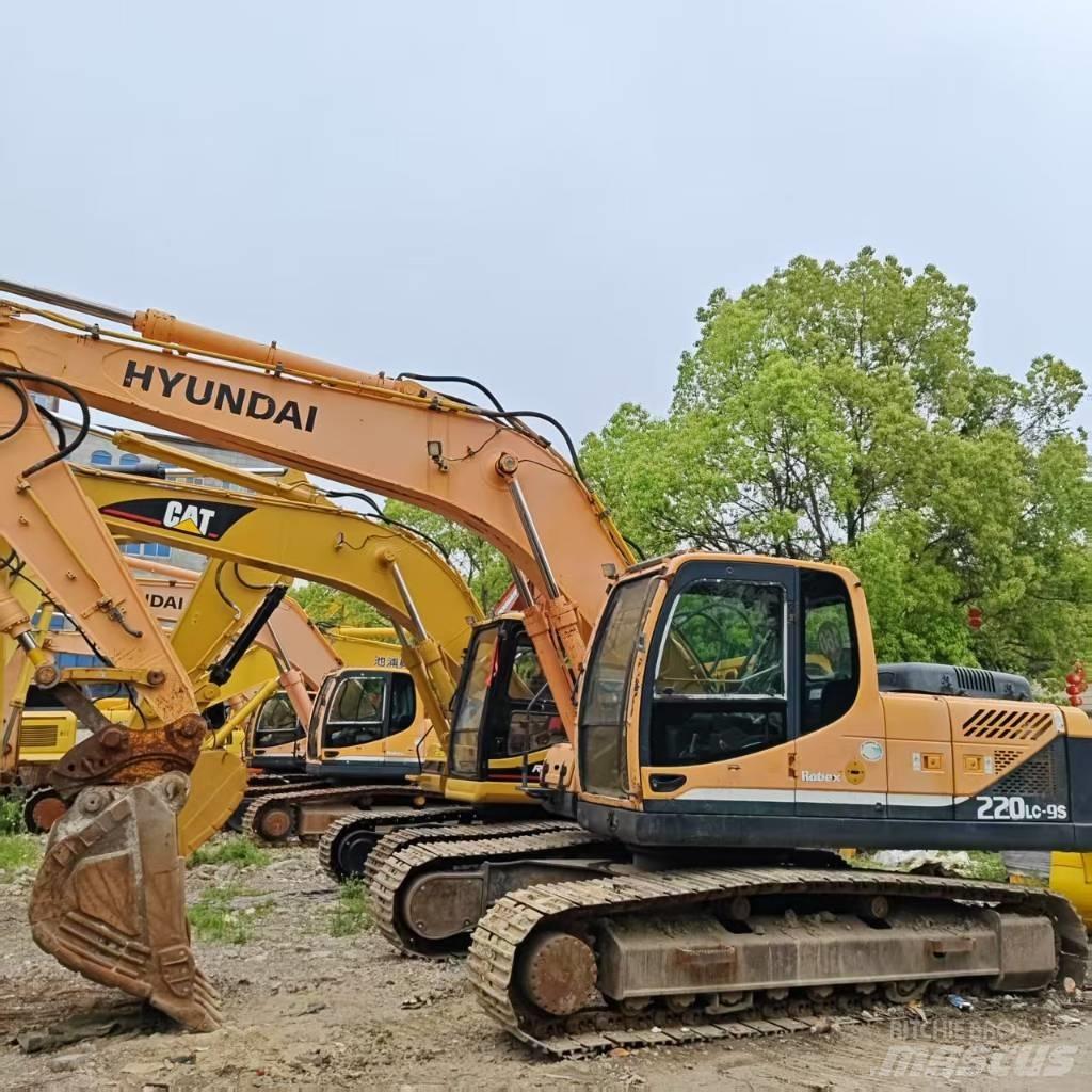 Hyundai Robex 220-9 Vikšriniai ekskavatoriai